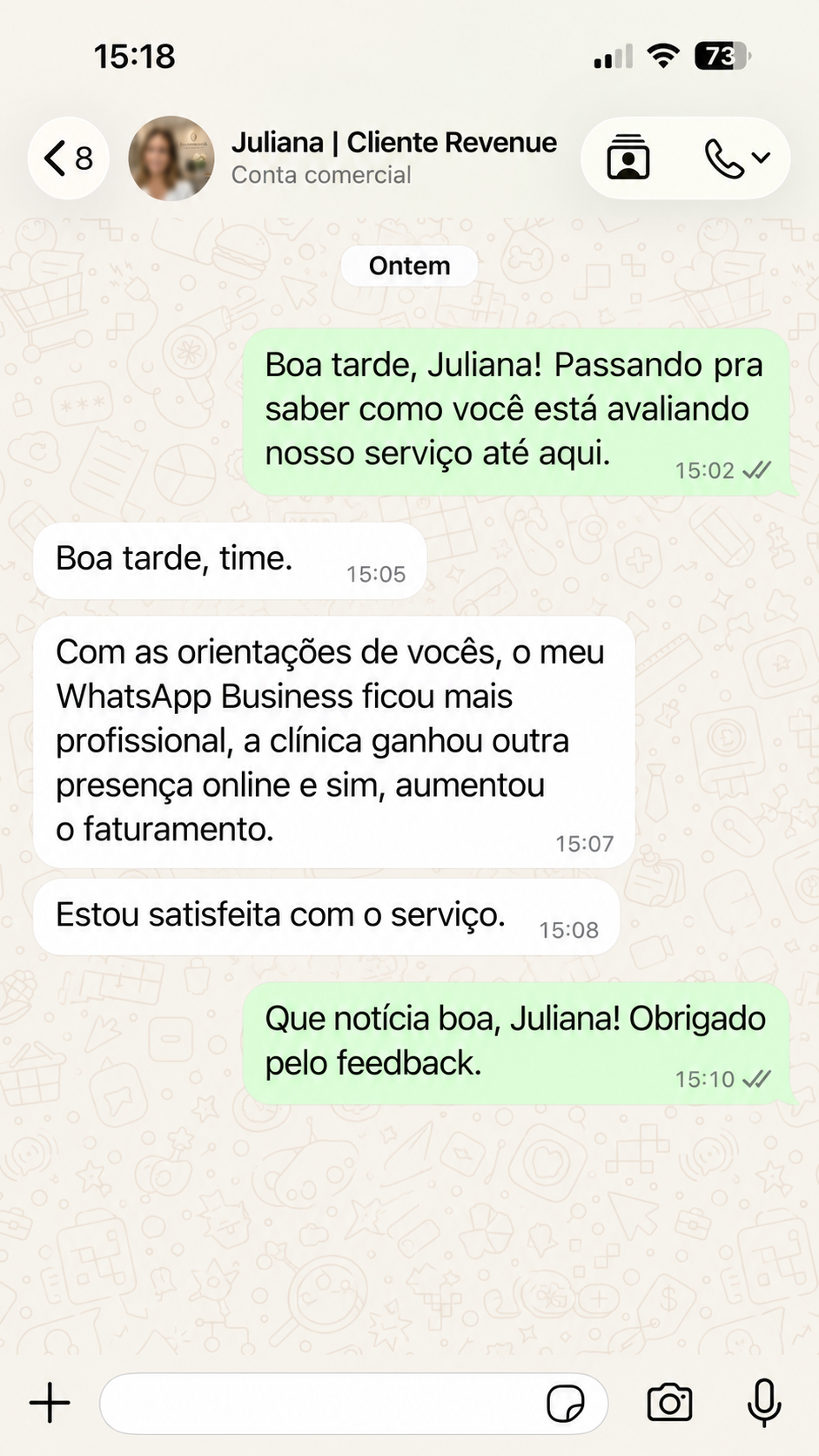 Conversa de WhatsApp com o depoimento de Juliana sobre o serviço da Revenue Marketing